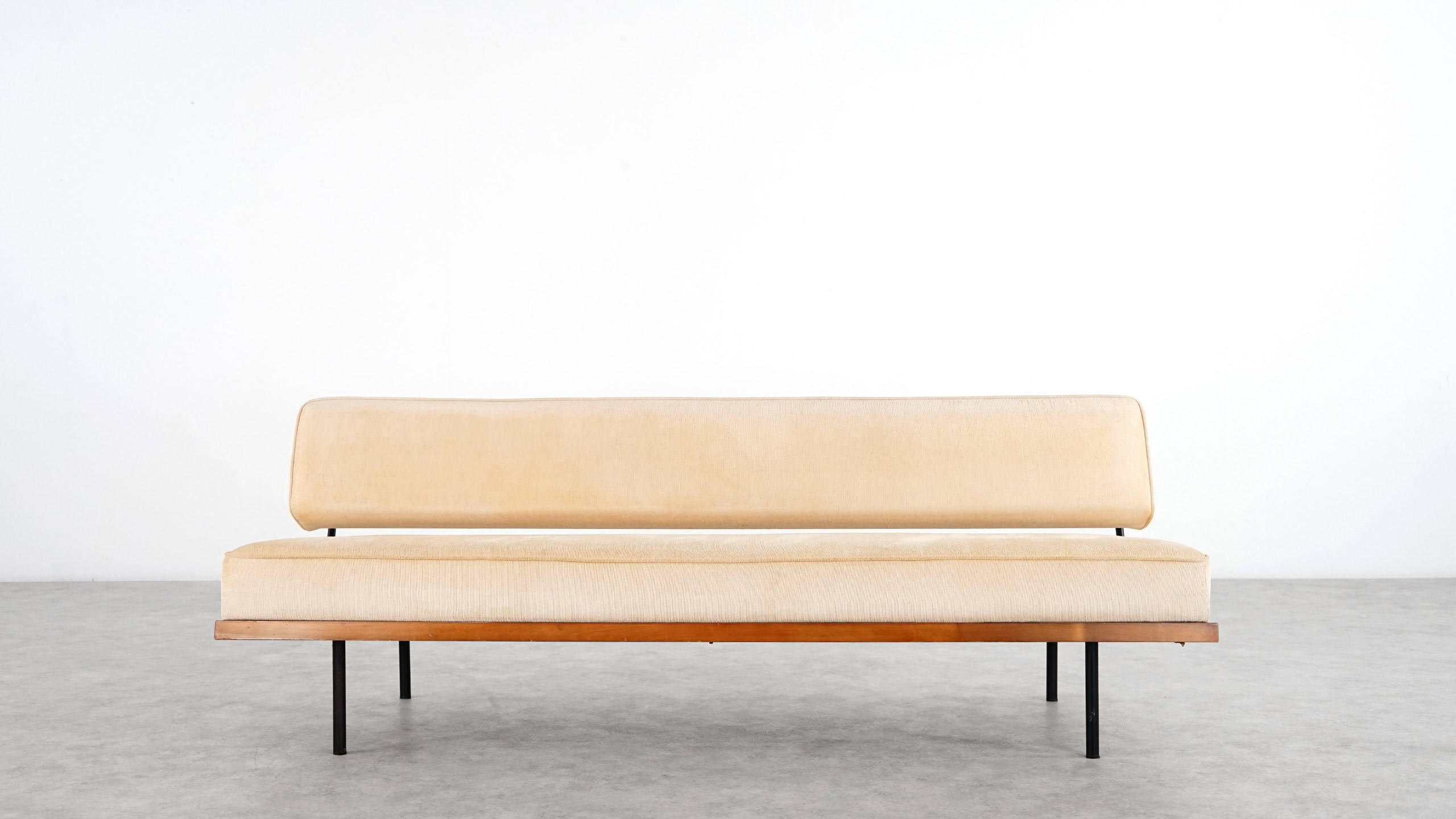 florence knoll daybed knoll international 26